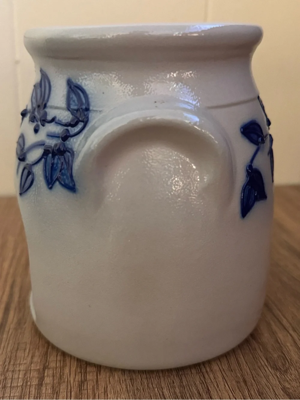 Salmon Falls Pottery Blueberry Vine Tart Warmer
